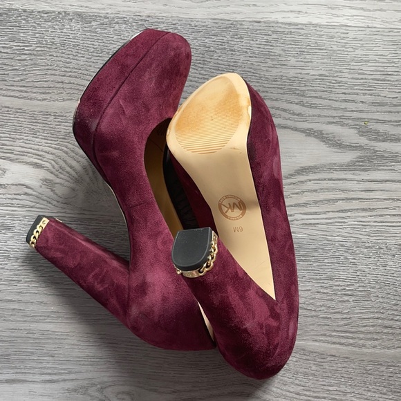 Practically new they dont fit me though🥺 - Picture 5 of 5